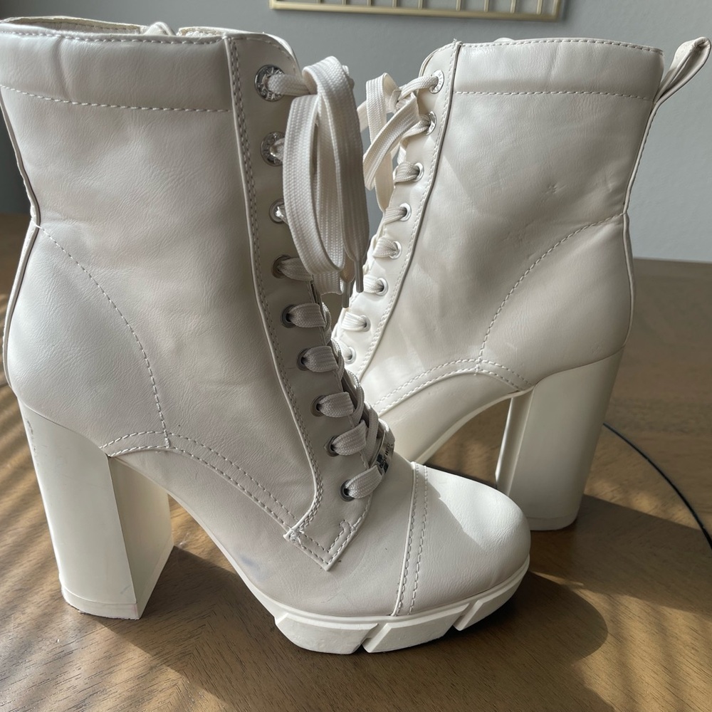 Nine West Women's White Lace-Up Boots